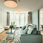 Ferreus Modern Art Deco
