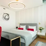 Hotel Ferreus Modern Art Deco 5*