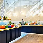 Ferreus Modern Art Deco Hotel 5*