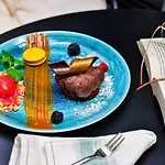 Ferreus Modern Art Deco Hotel 5*