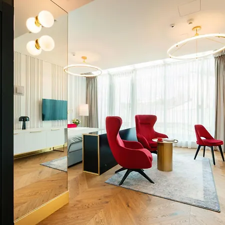 Ferreus Modern Art Deco 5*