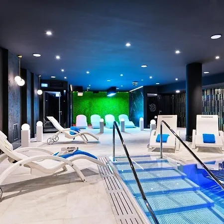 Ferreus Modern Art Deco Hotel Cracóvia