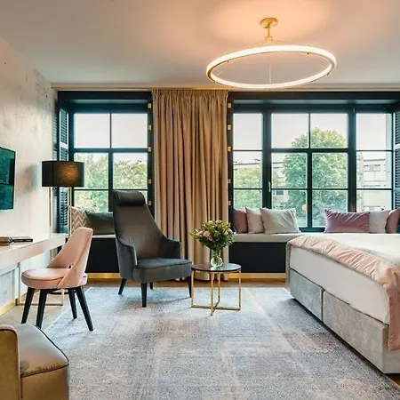 Hotel Ferreus Modern Art Deco 5*