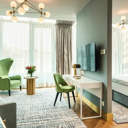 Ferreus Modern Art Deco Otel 5*