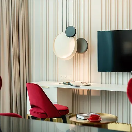 Ferreus Modern Art Deco Hotel Kraków