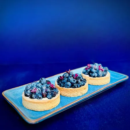 Ferreus Modern Art Deco Отель