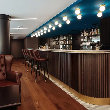 Ferreus Modern Art Deco Hotell 5*