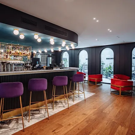 Ferreus Modern Art Deco Hotell