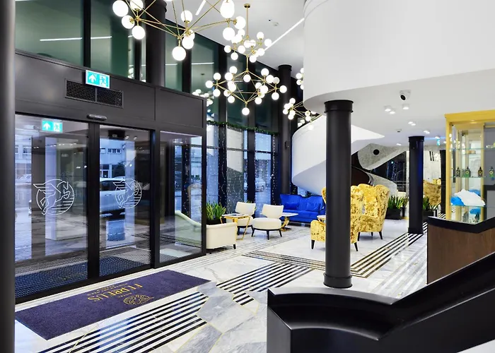 Ferreus Modern Art Deco Hotel