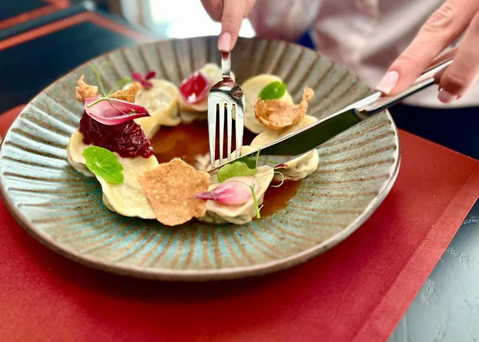 Ferreus Modern Art Deco Hotel