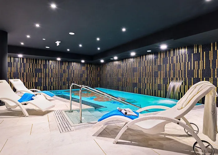 Ferreus Modern Art Deco 5*