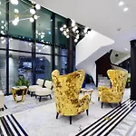 Ferreus Modern Art Deco Hotell