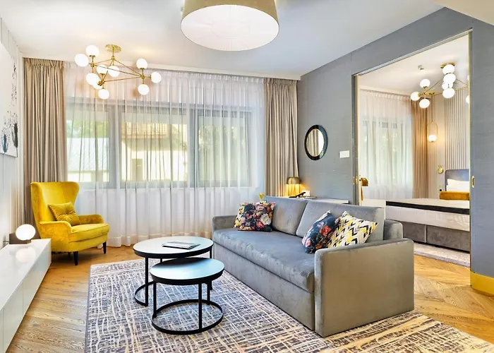 Ferreus Modern Art Deco Hotel 5*