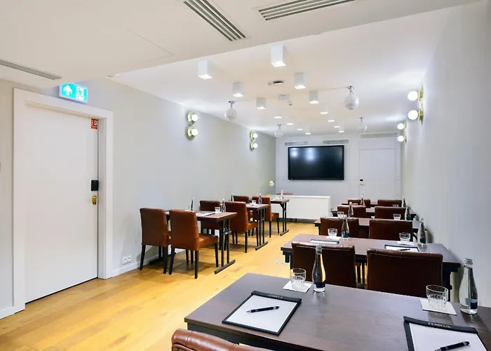 Ferreus Modern Art Deco