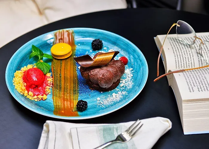 Ferreus Modern Art Deco Hotel 5*