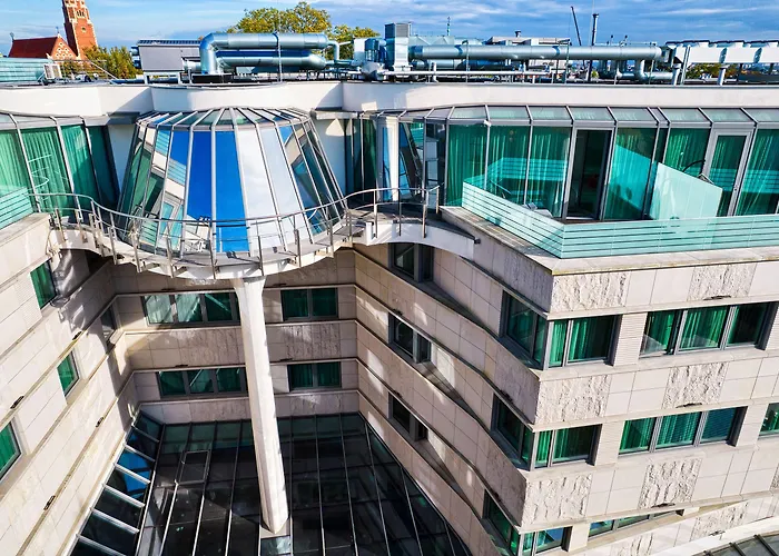 Ferreus Modern Art Deco Hotel 5*