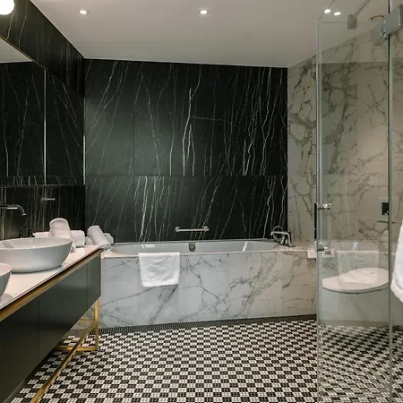 Otel Ferreus Modern Art Deco